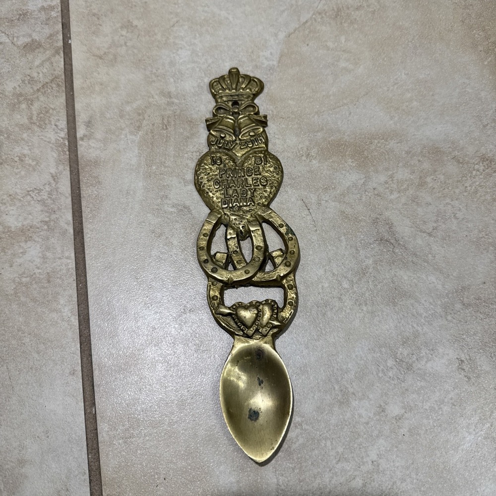 July 29th 1981 Wedding Prince Charles Lady Diana Brass Souvenir (1)